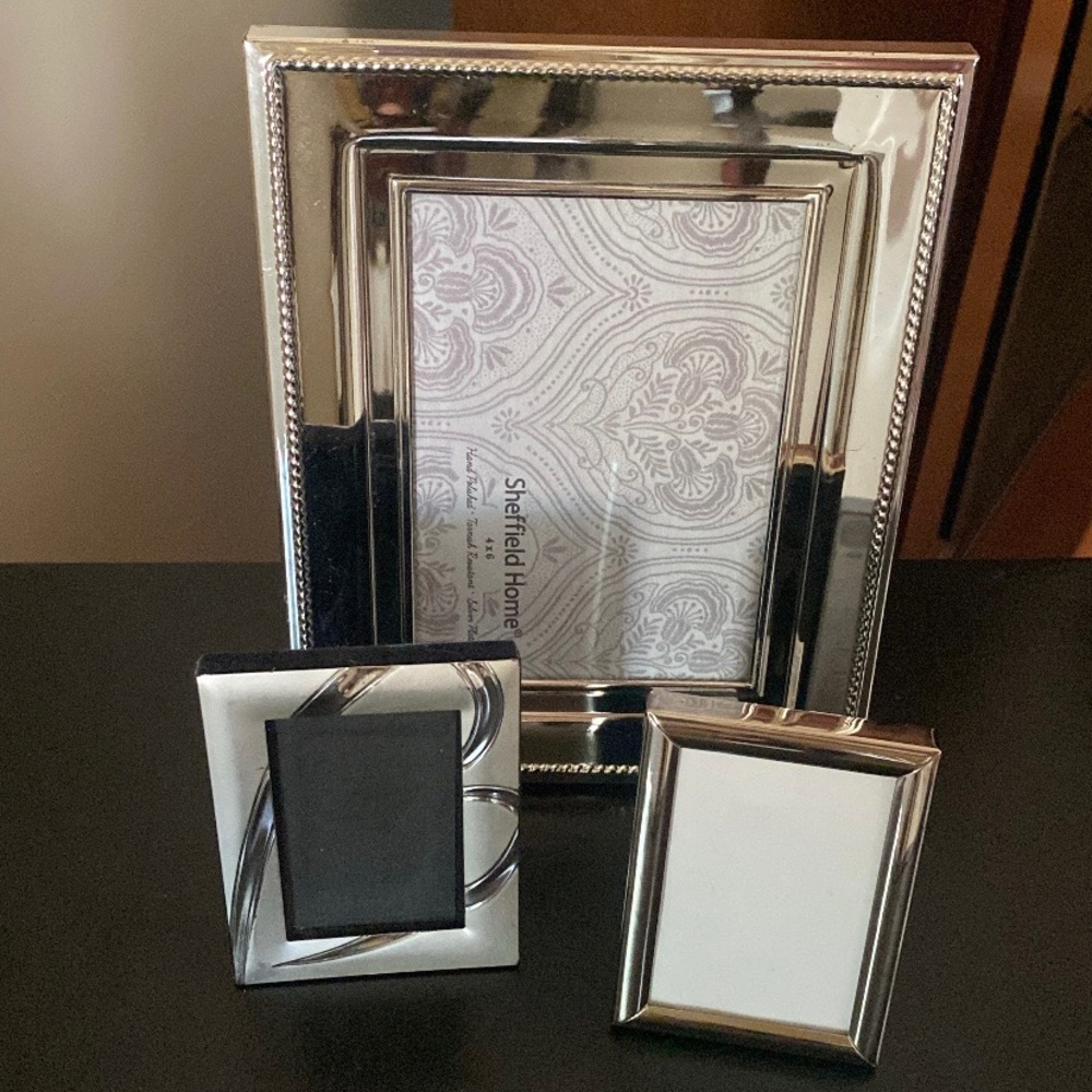 Elegant Silver Picture Frame Trio Set
